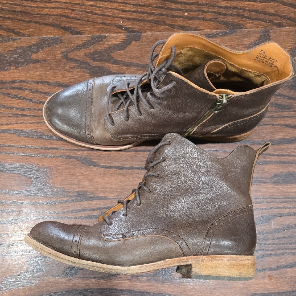 Kork-Ease Women's Dark Brown Lace-Up Leather Ankle Boots